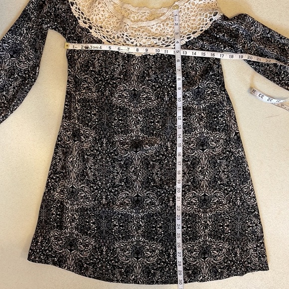 jello c. Off shoulder black floral print dress size small - Picture 5 of 7